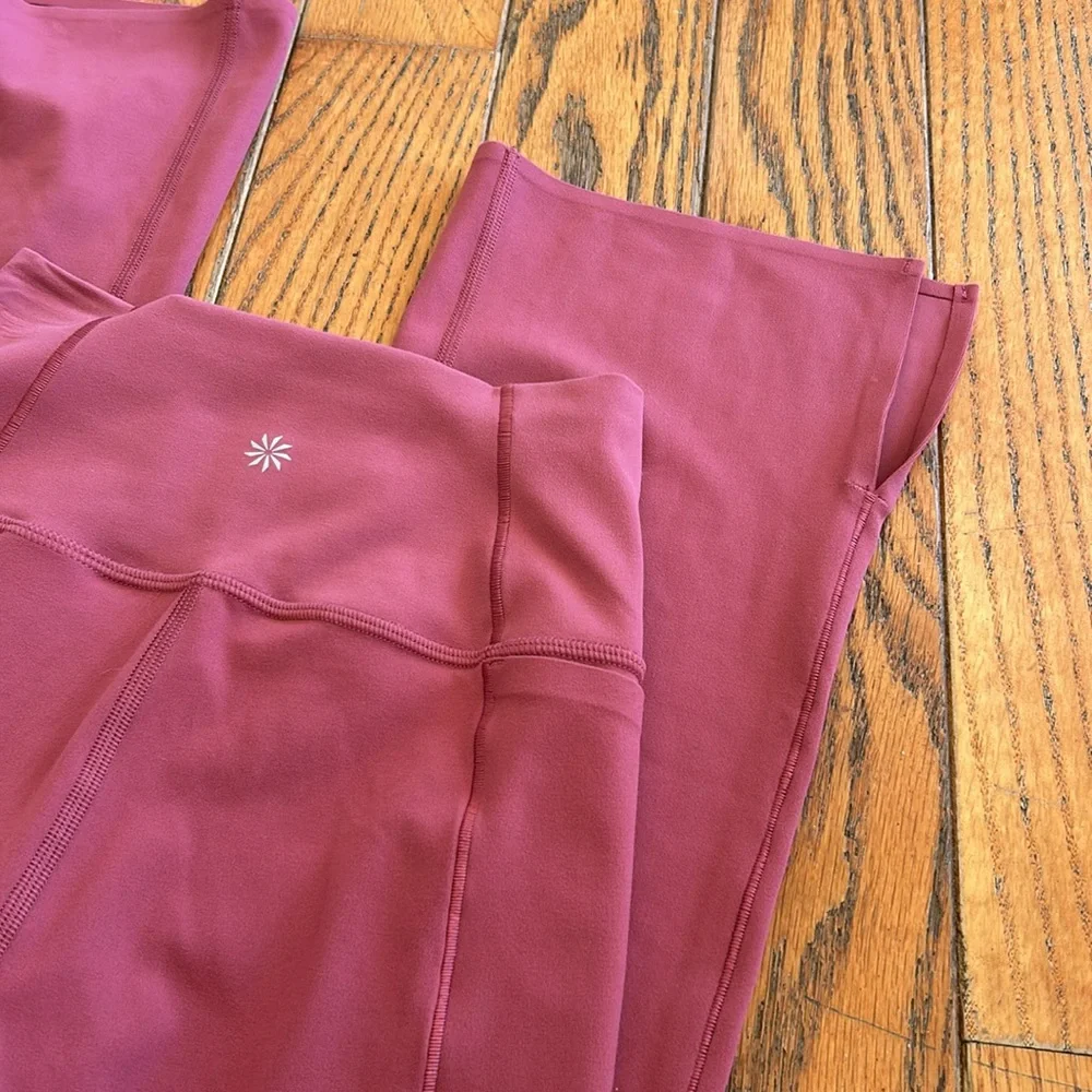 Athleta Transcend Stash Crop Straight Leg - Picture 2 of 4